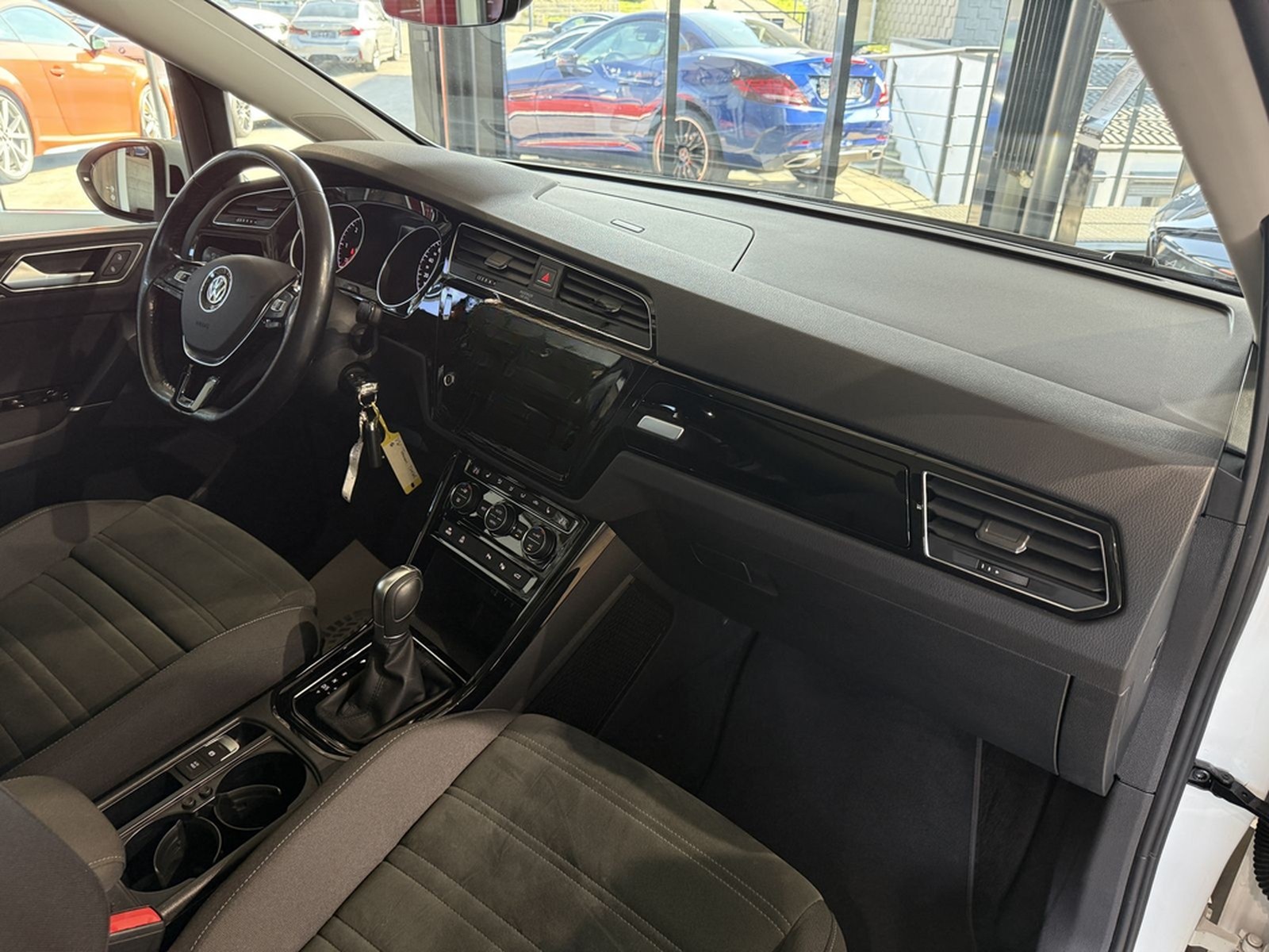 Volkswagen Touran R-Line DSG*PANO*ACC*LED*MASSAGE* foto 14