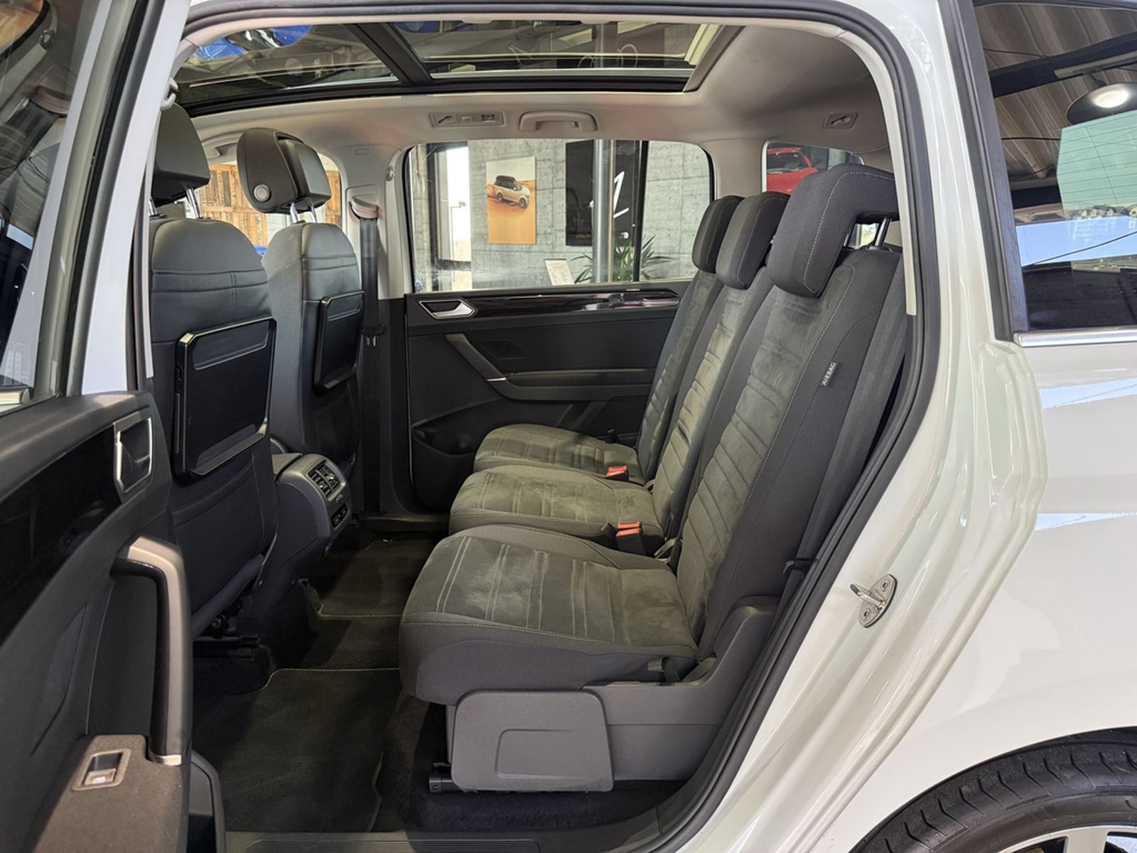 Volkswagen Touran R-Line DSG*PANO*ACC*LED*MASSAGE* foto 16