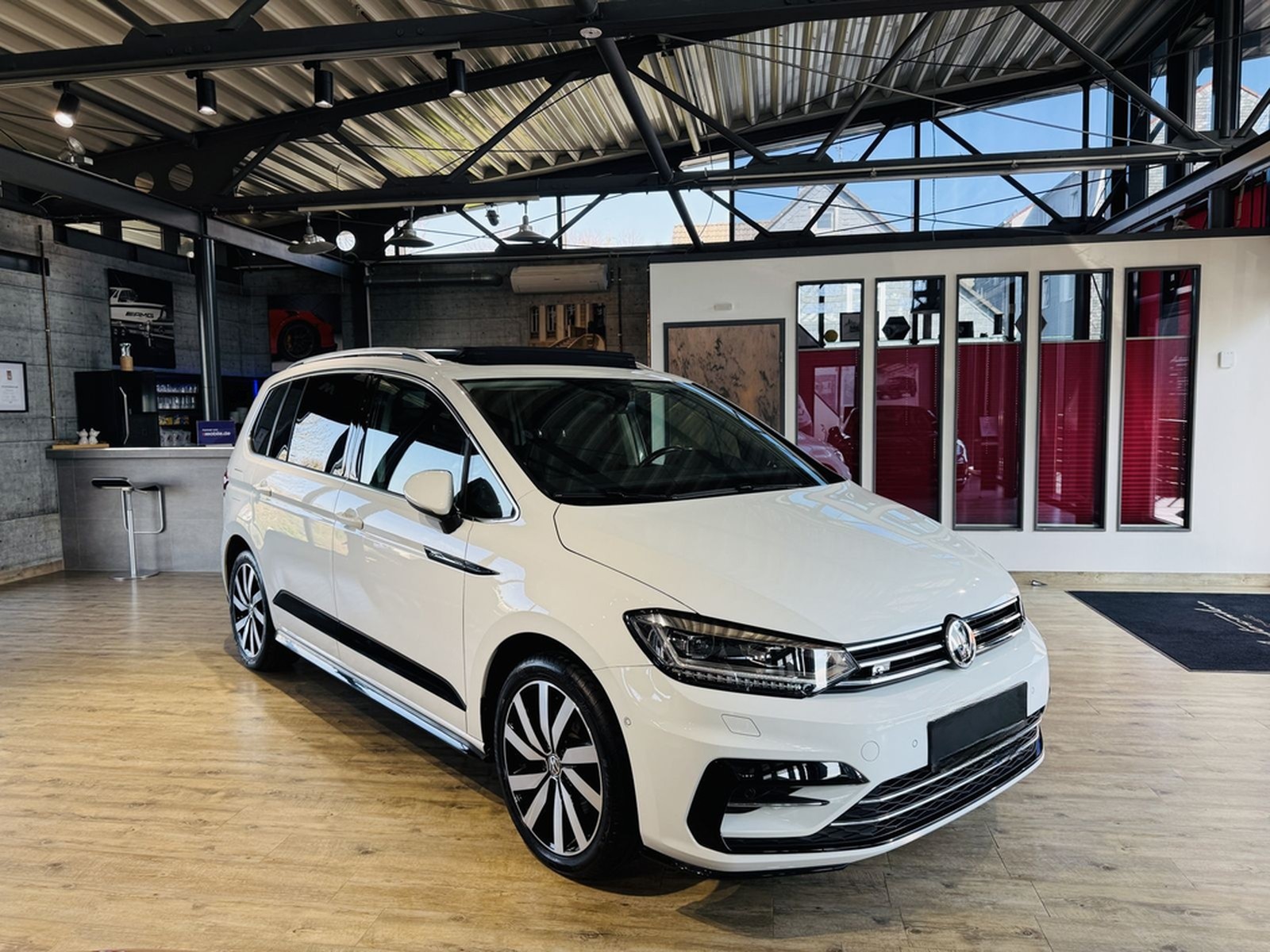 Volkswagen Touran R-Line DSG*PANO*ACC*LED*MASSAGE* foto 8