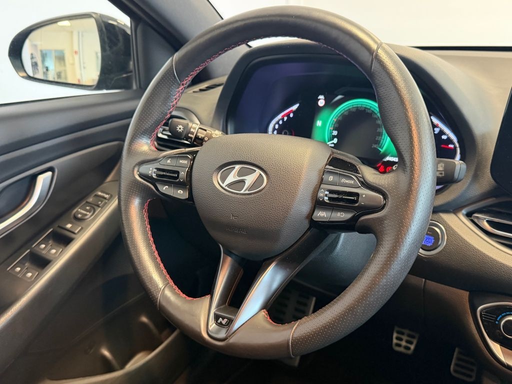 Hyundai i30 1.5 T-GDI 48V-Hyb. N-Line +AHK+8Fach bereift foto 21