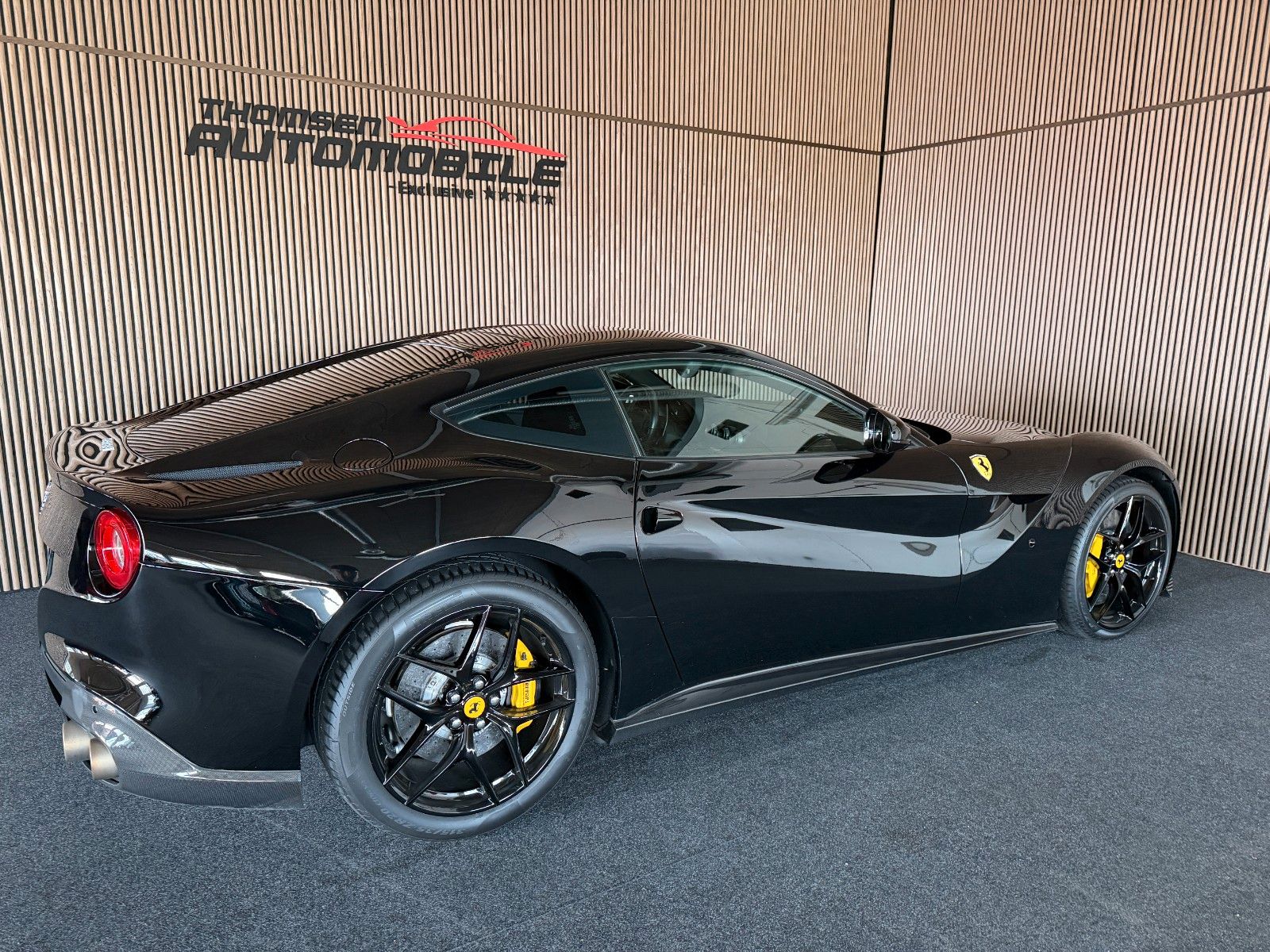 Ferrari Novitec Auspuff + Carbon Garantie 10/2028 foto 8