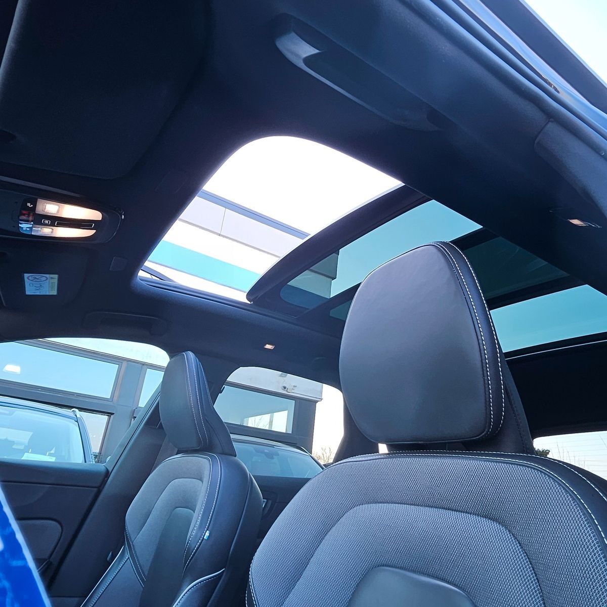 Volvo XC60 R Design*seltener B6!*AIRRIDE*22'*NP81t€ foto 18