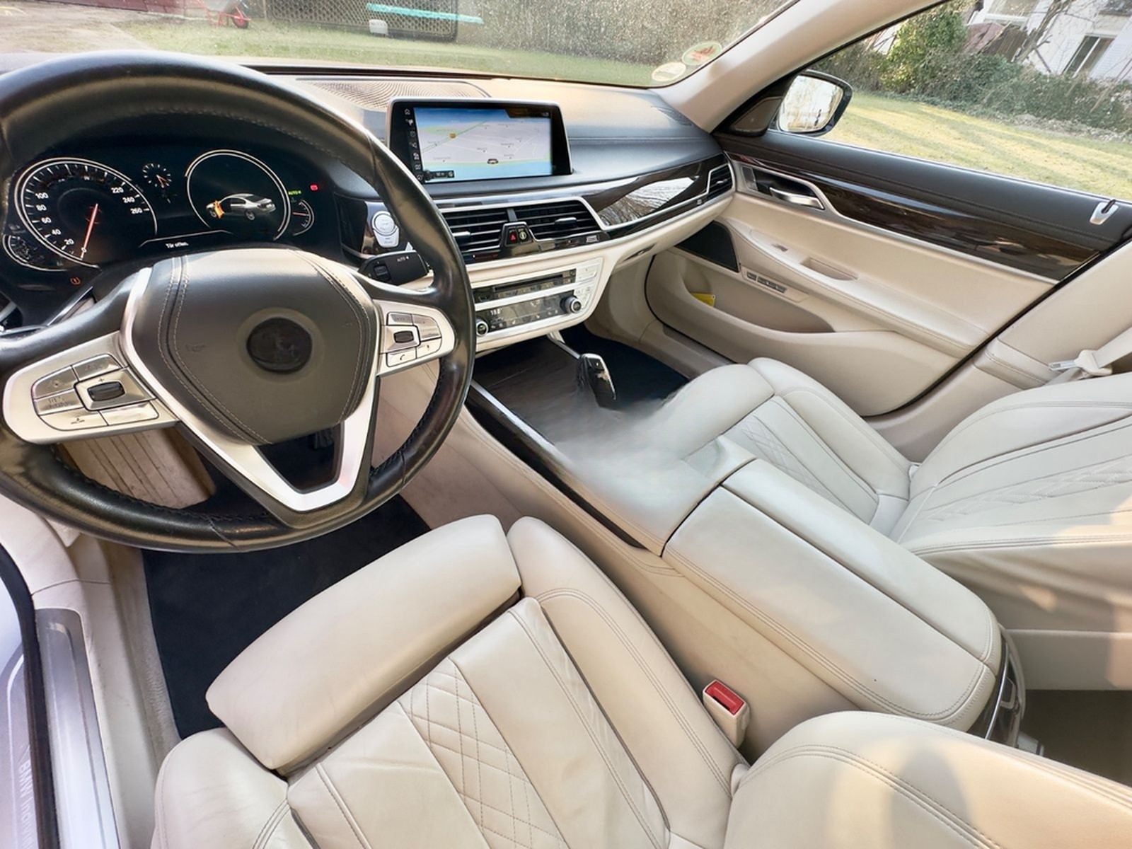 BMW 730d xDrive - BMW Individual foto 2