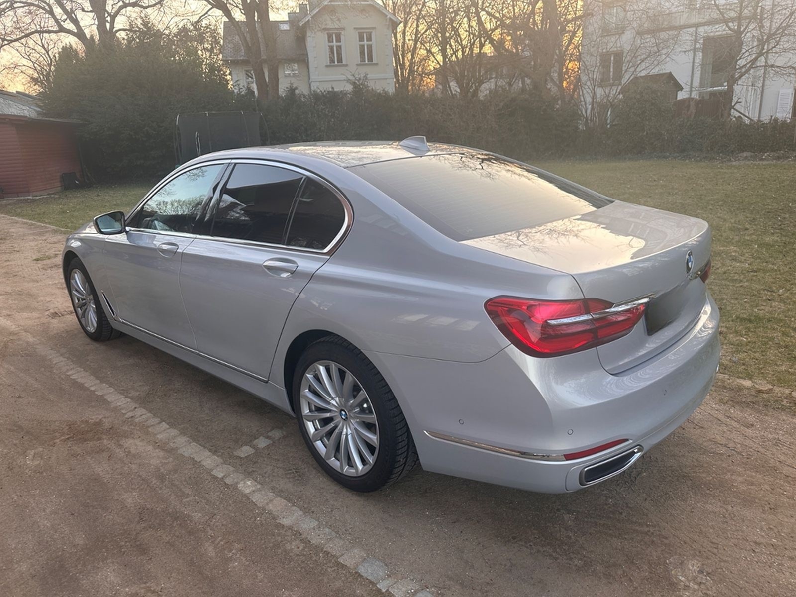 BMW 730d xDrive - BMW Individual foto 10