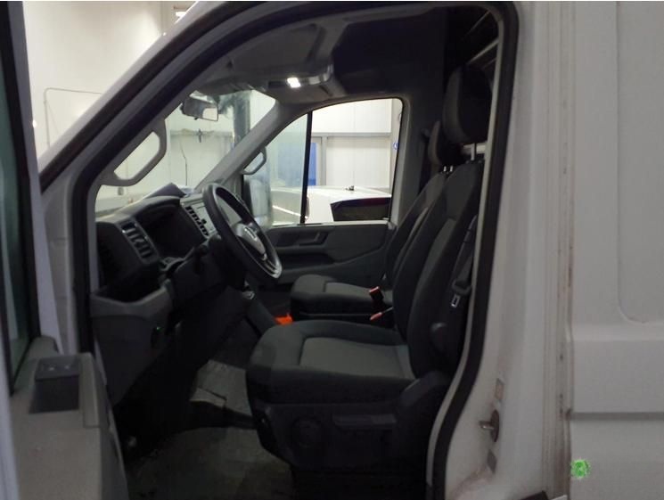 Volkswagen Crafter 35 Kasten MR 2.0 TDI EU6 SCR Front 103kW foto 4