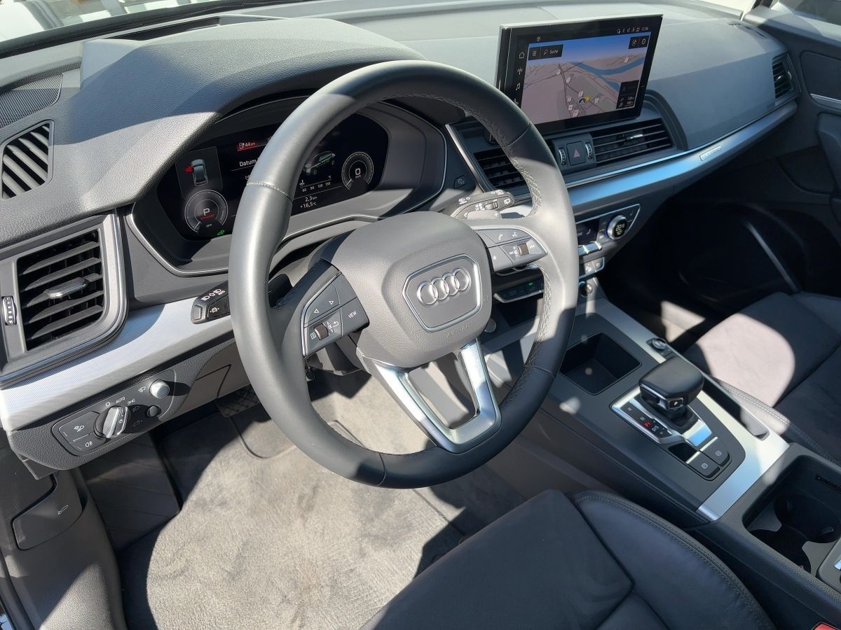 Audi Q5 TFSIe S line 55 quattro S tronic AHZV Head-up foto 16