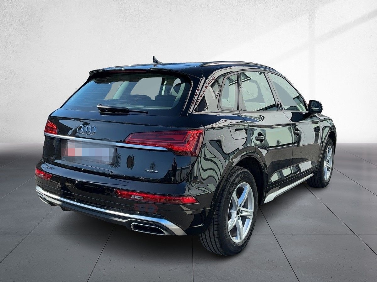 Audi Q5 TFSIe S line 55 quattro S tronic AHZV Head-up foto 5