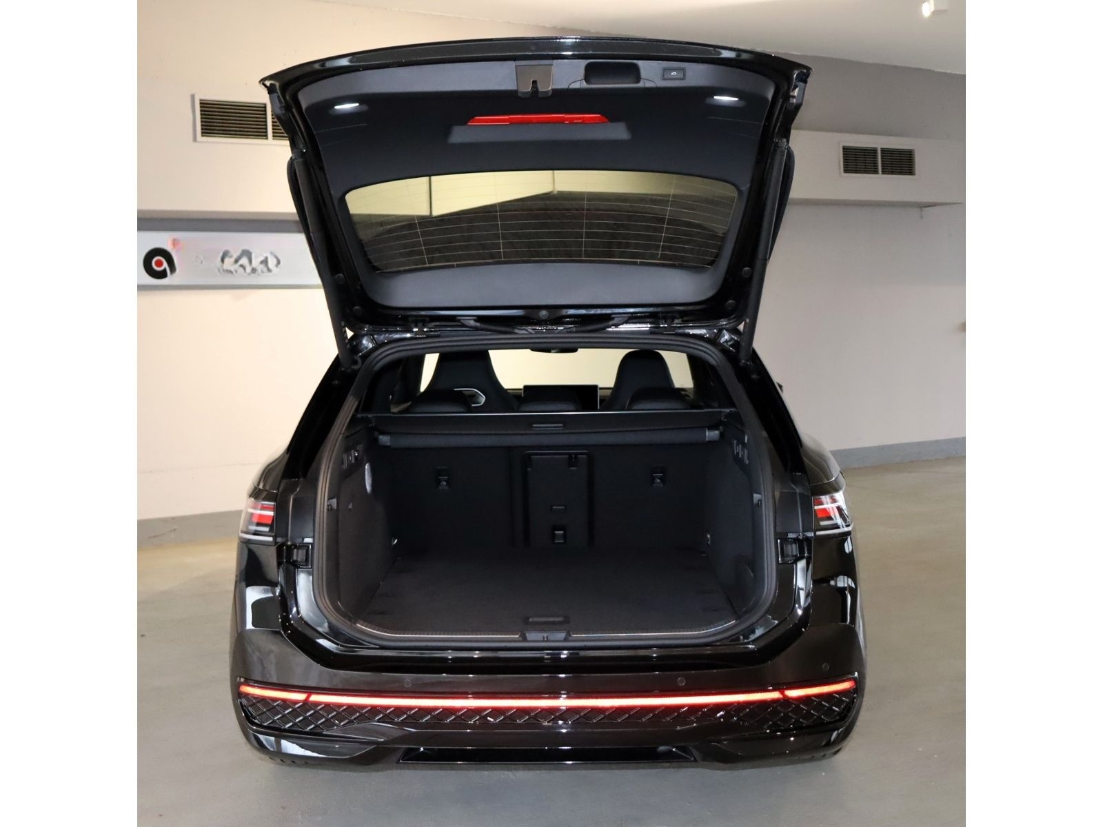 Volkswagen Passat Variant 2,0 l R-Line TDI DSG*AnH*SitzH foto 23