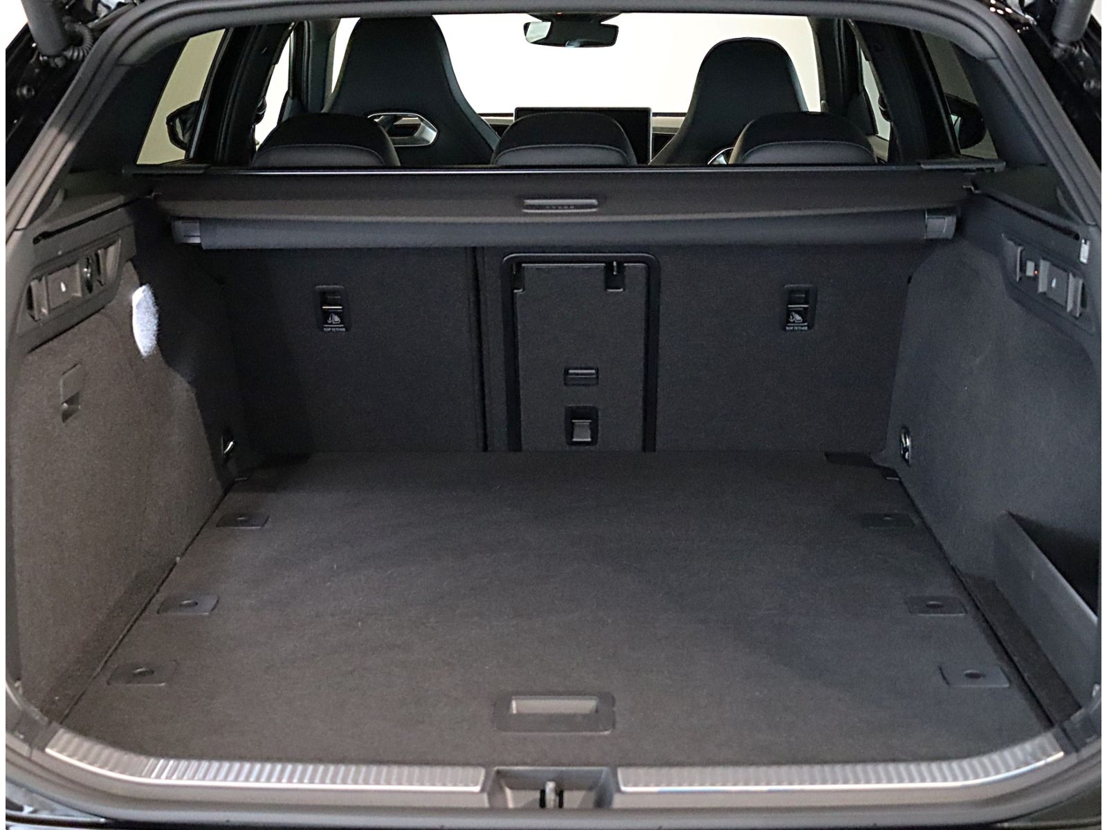 Volkswagen Passat Variant 2,0 l R-Line TDI DSG*AnH*SitzH foto 24