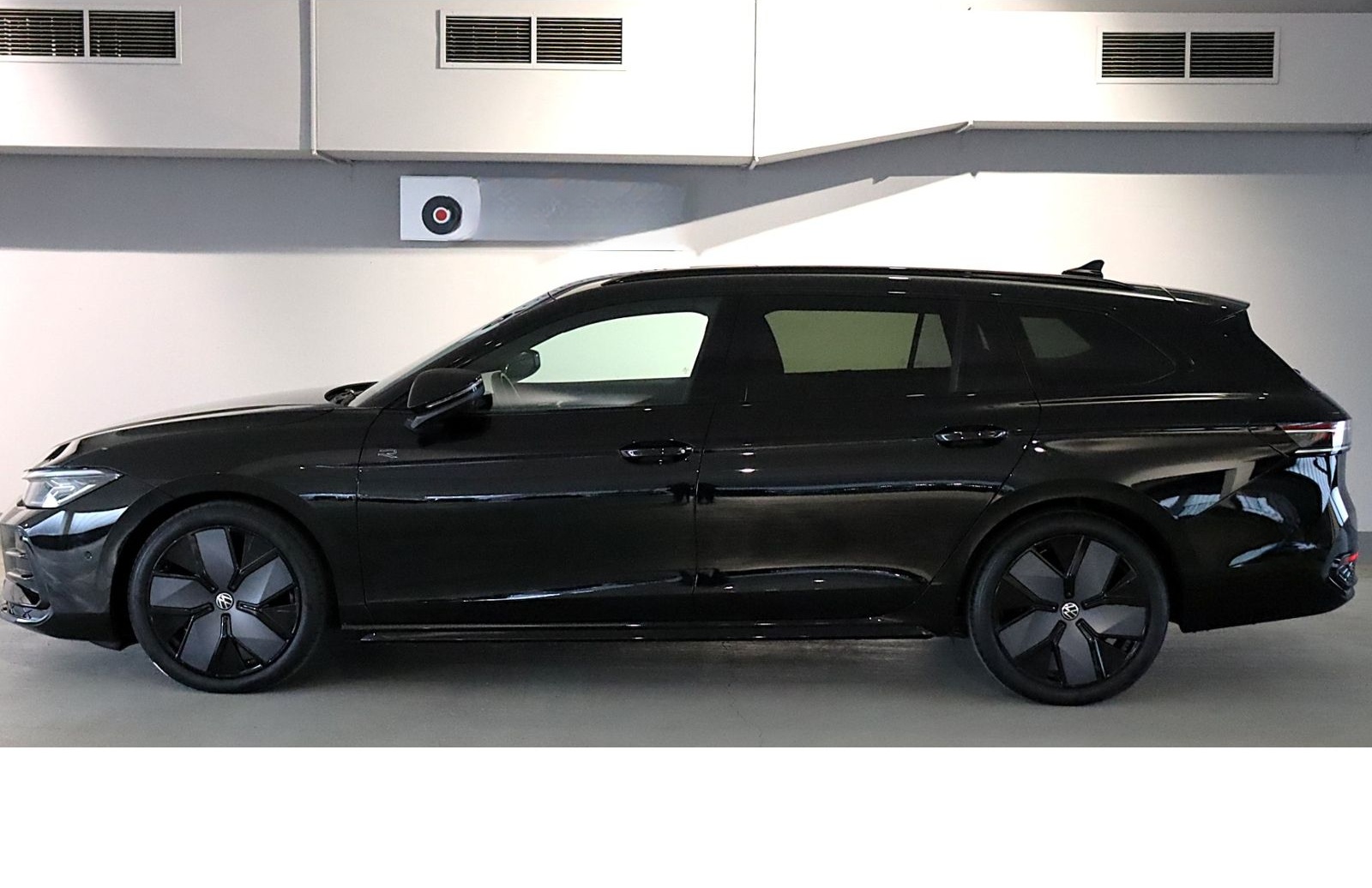 Volkswagen Passat Variant 2,0 l R-Line TDI DSG*AnH*SitzH foto 4