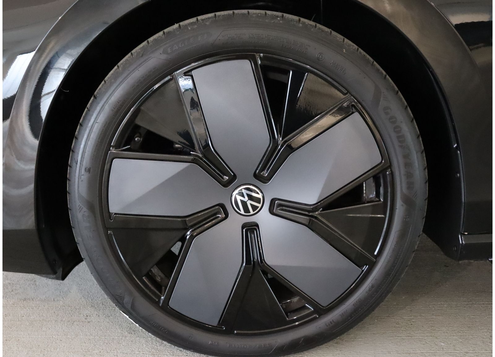 Volkswagen Passat Variant 2,0 l R-Line TDI DSG*AnH*SitzH foto 6
