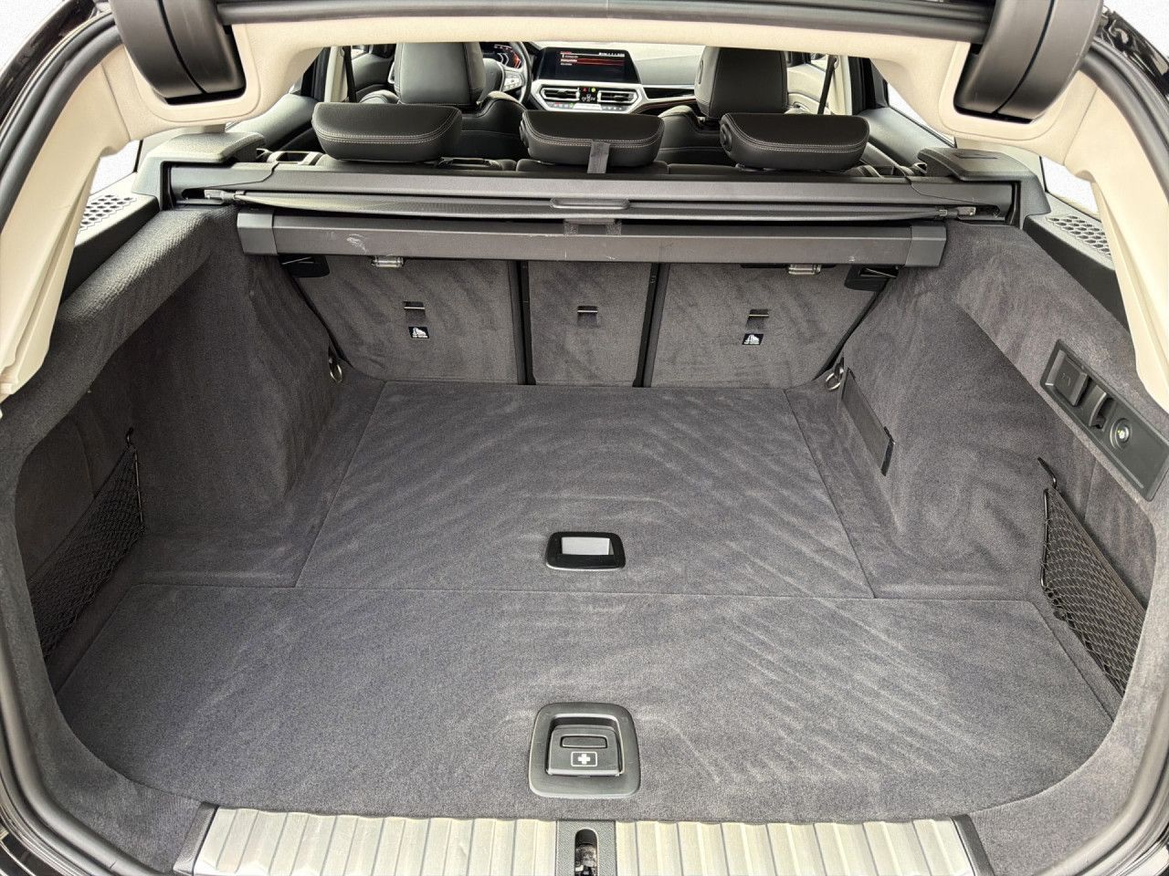 BMW 318d Aut.Touring Sportline LCPro AHK HiFi SpoSi foto 16