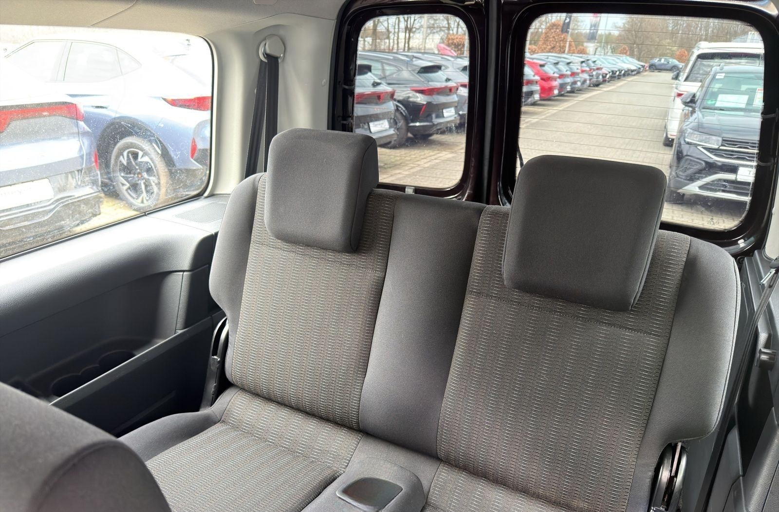 Volkswagen Caddy 2.0 TDI COMFORTLINE STD.HZ PARKLENK foto 18