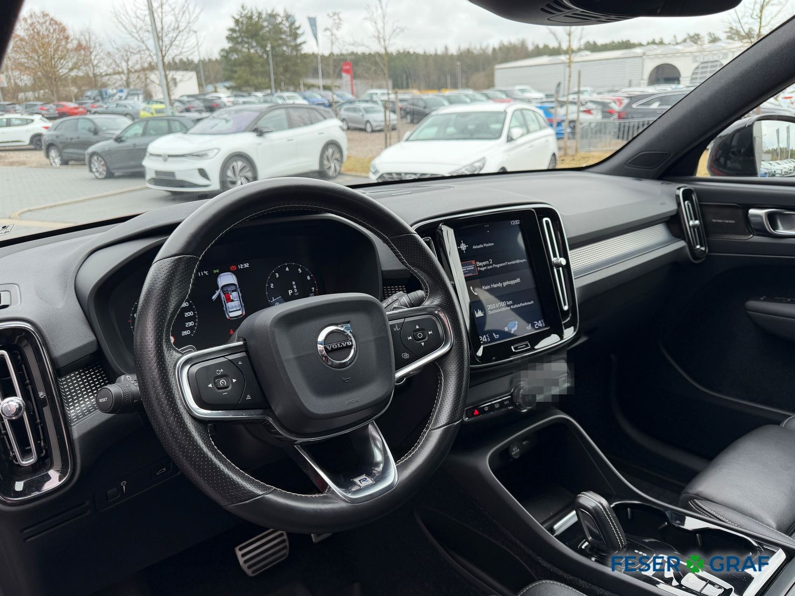 Volvo XC40 T5 R Design AWD NAVI/LED/AHK/360°/PANO foto 11