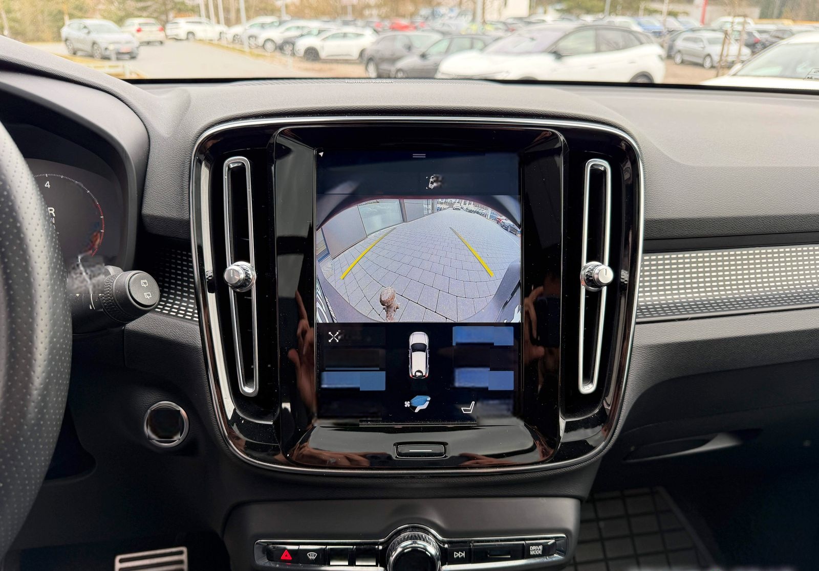 Volvo XC40 T5 R Design AWD NAVI/LED/AHK/360°/PANO foto 16