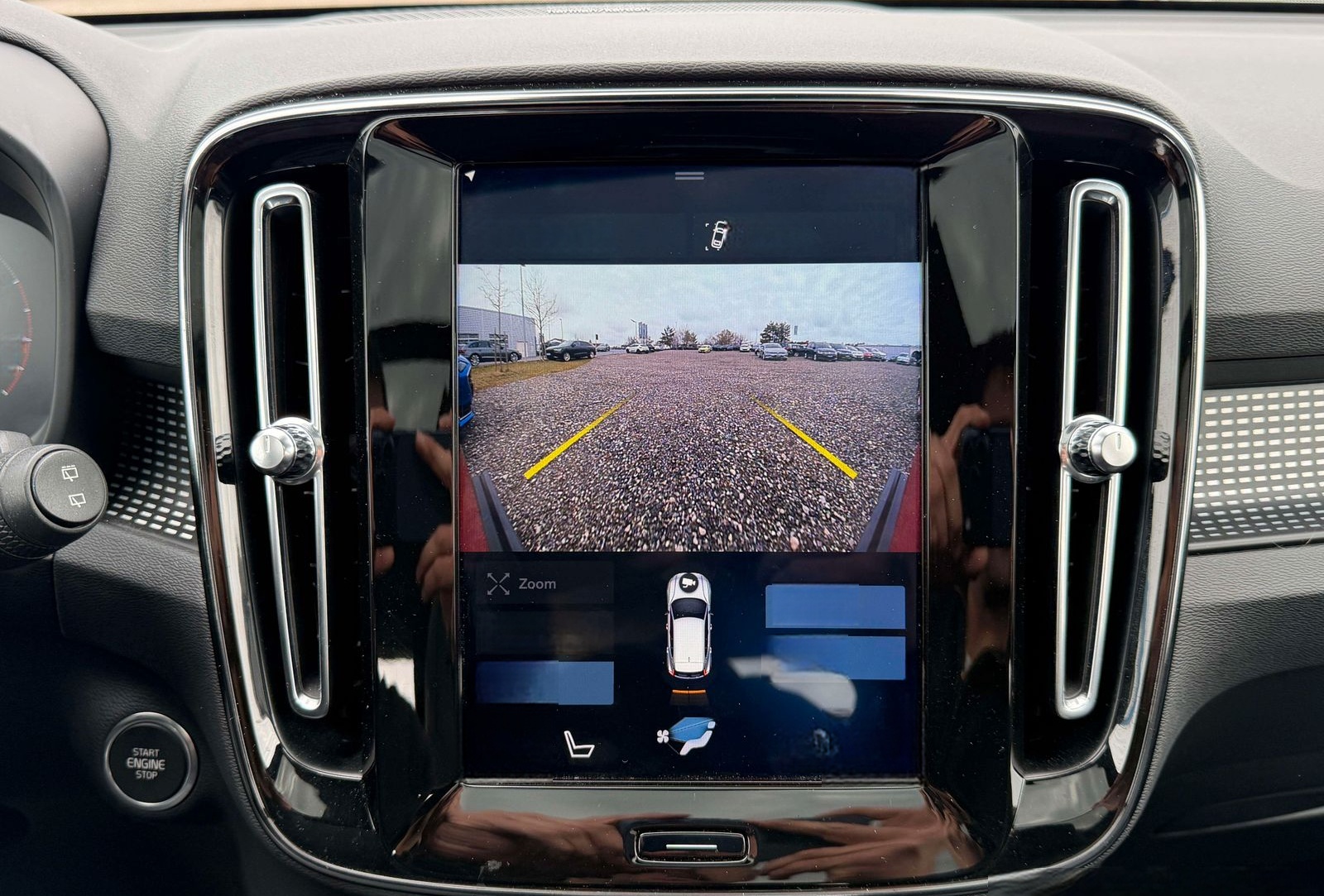 Volvo XC40 T5 R Design AWD NAVI/LED/AHK/360°/PANO foto 18