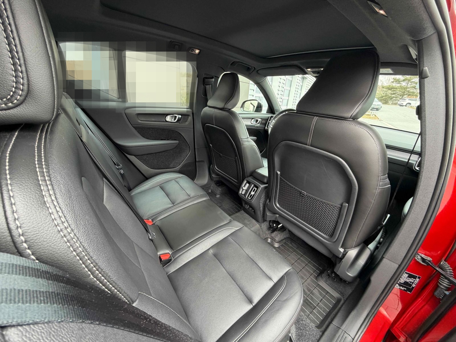 Volvo XC40 T5 R Design AWD NAVI/LED/AHK/360°/PANO foto 24