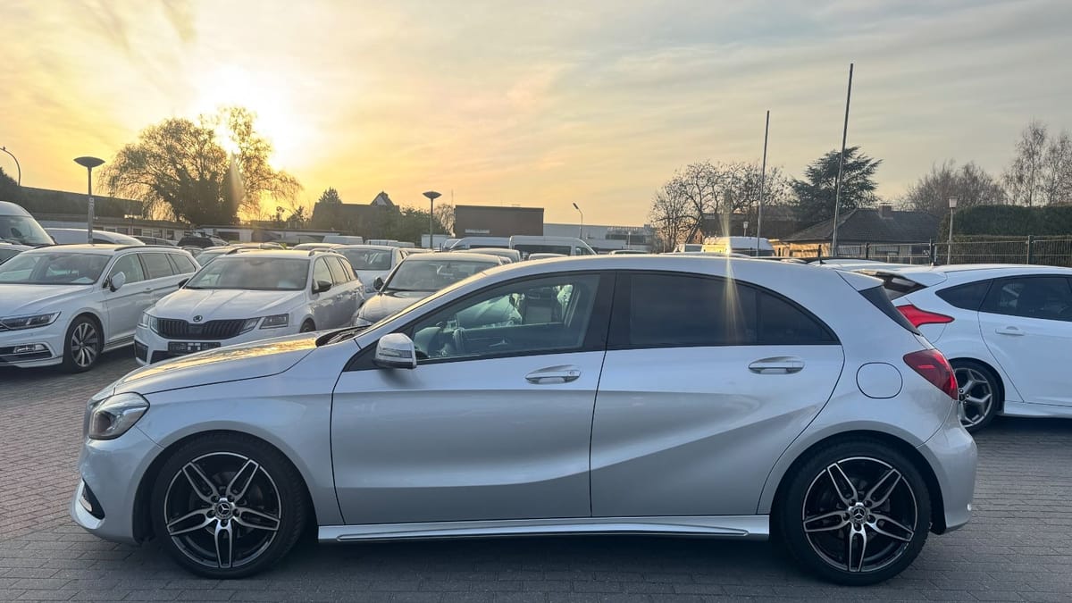 Mercedes-Benz A 180 AMG-Line | 2.HAND| 59.590KM | LED | KAMERA foto 4