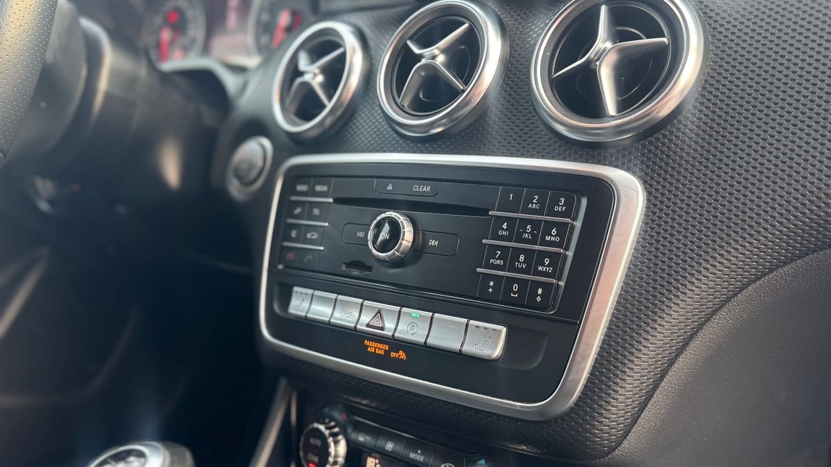 Mercedes-Benz A 180 AMG-Line | 2.HAND| 59.590KM | LED | KAMERA foto 8