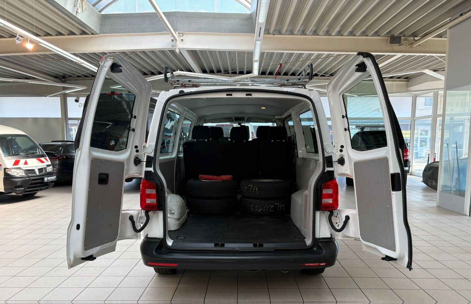 Volkswagen T6 Transporter/Fenster-Bus/Mixto 5-Sitzer/Lang/ foto 19