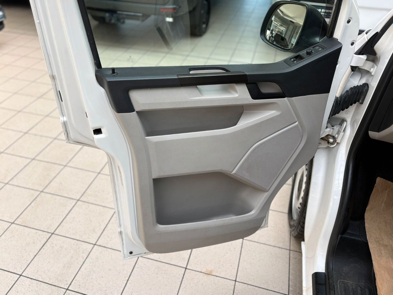 Volkswagen T6 Transporter/Fenster-Bus/Mixto 5-Sitzer/Lang/ foto 25