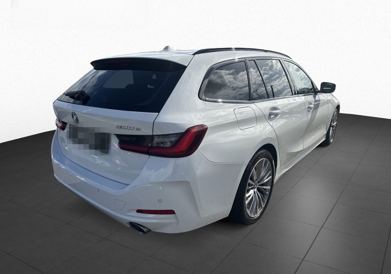 BMW 330e Touring HUD SpoSi Alarm SHZ Klima LED DAB foto 5