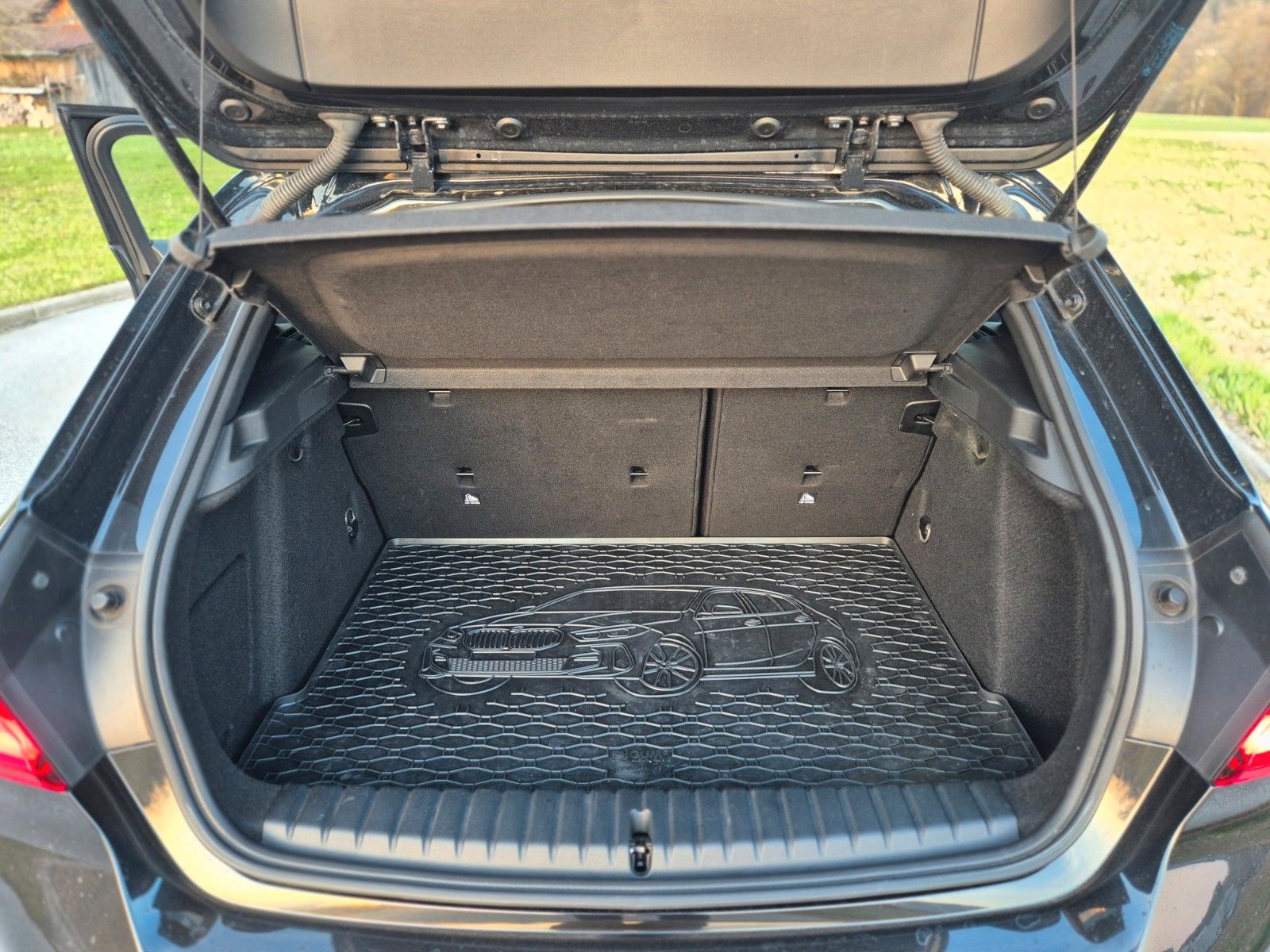 BMW 118 i Automatik*M Sport*Navi*AHK*Lenkradheizung* foto 12