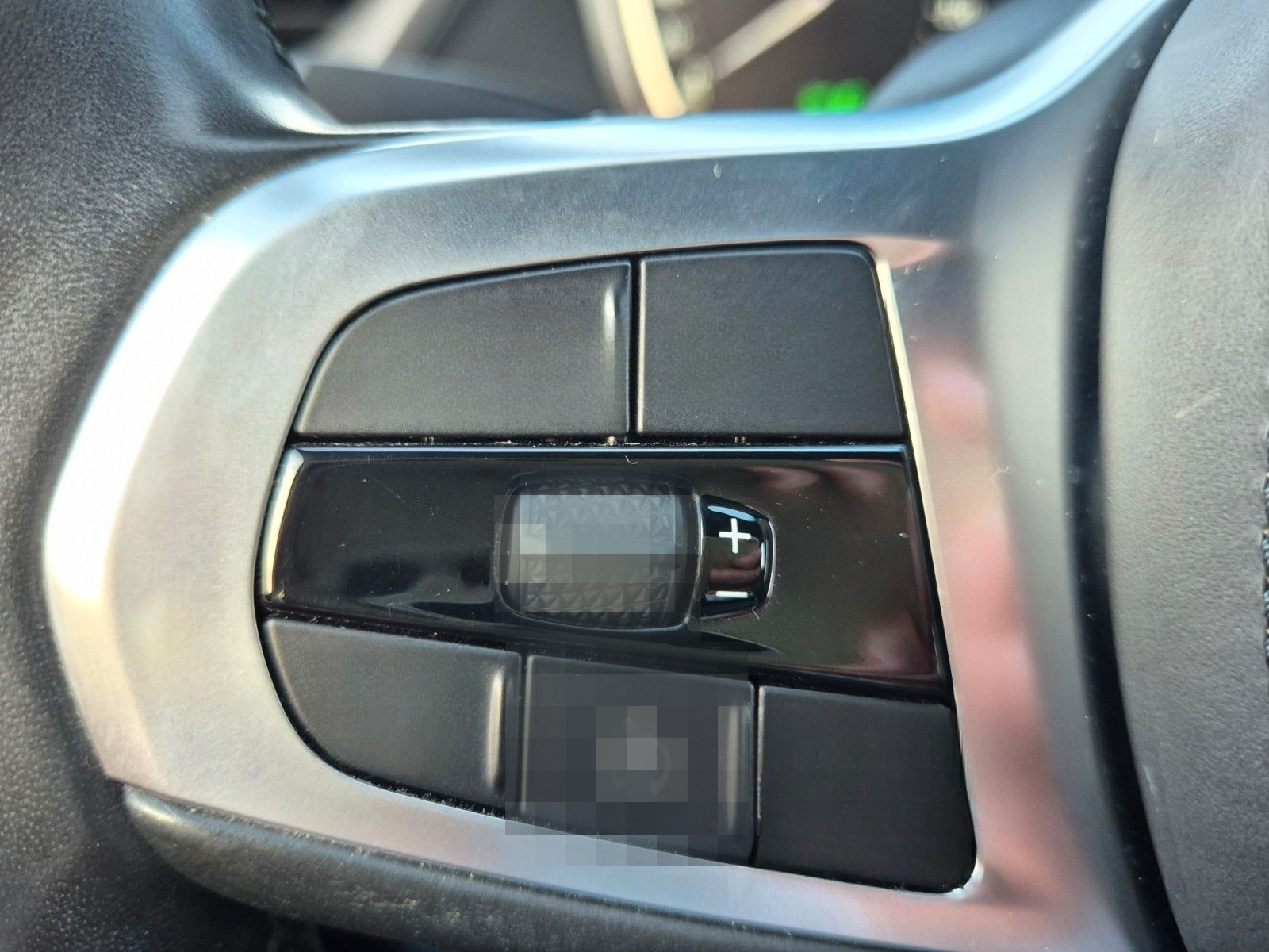 BMW 118 i Automatik*M Sport*Navi*AHK*Lenkradheizung* foto 16