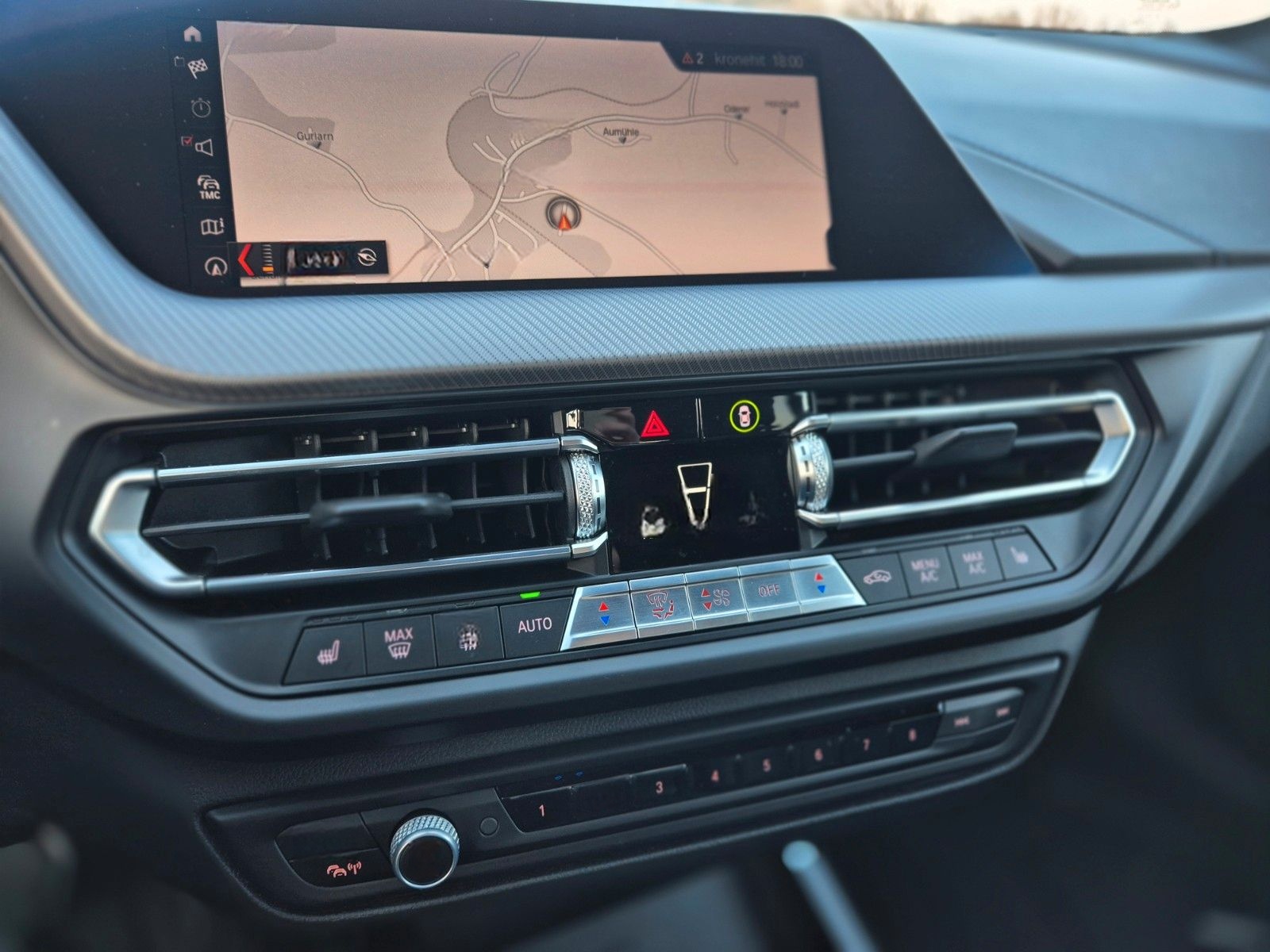 BMW 118 i Automatik*M Sport*Navi*AHK*Lenkradheizung* foto 20