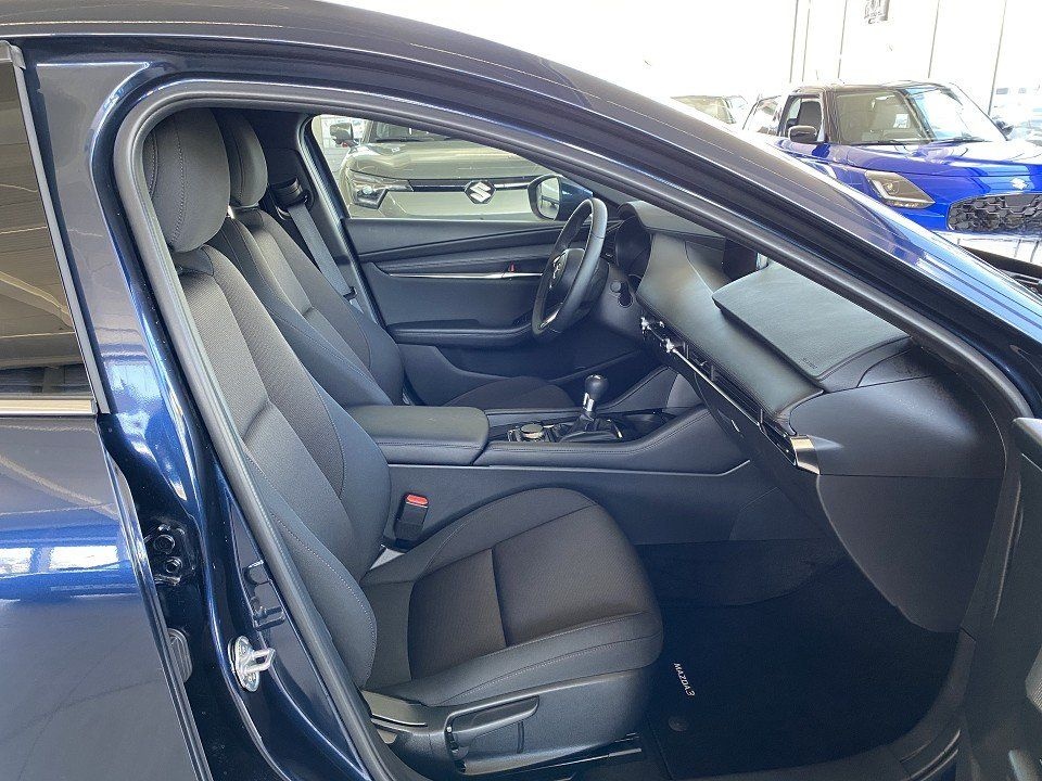 Mazda 3 2.5 Exclusive BOSE MATRIX 360° Werksgarantie 0 foto 4