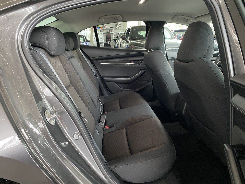 Mazda 3 4-Türer 2.5 Exclusive-Line AUTOMATK Bose, 360° foto 6