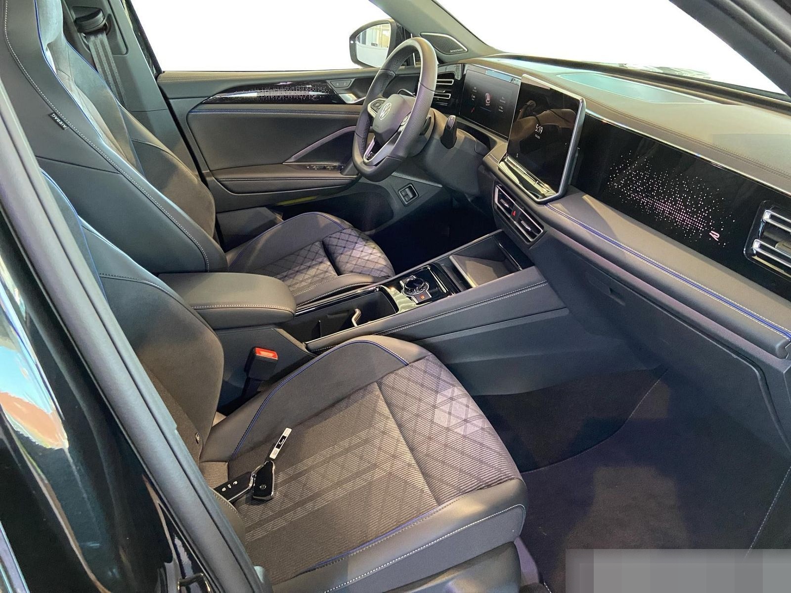 Volkswagen Tiguan R-Line 1.5 TSI eHybrid 130 kW / 85 kW LED foto 10