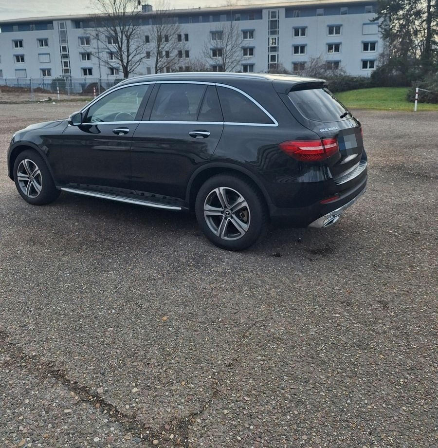 Mercedes-Benz GLC 220 d 4MATIC Autom. - foto 11