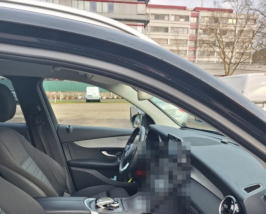 Mercedes-Benz GLC 220 d 4MATIC Autom. - foto 12