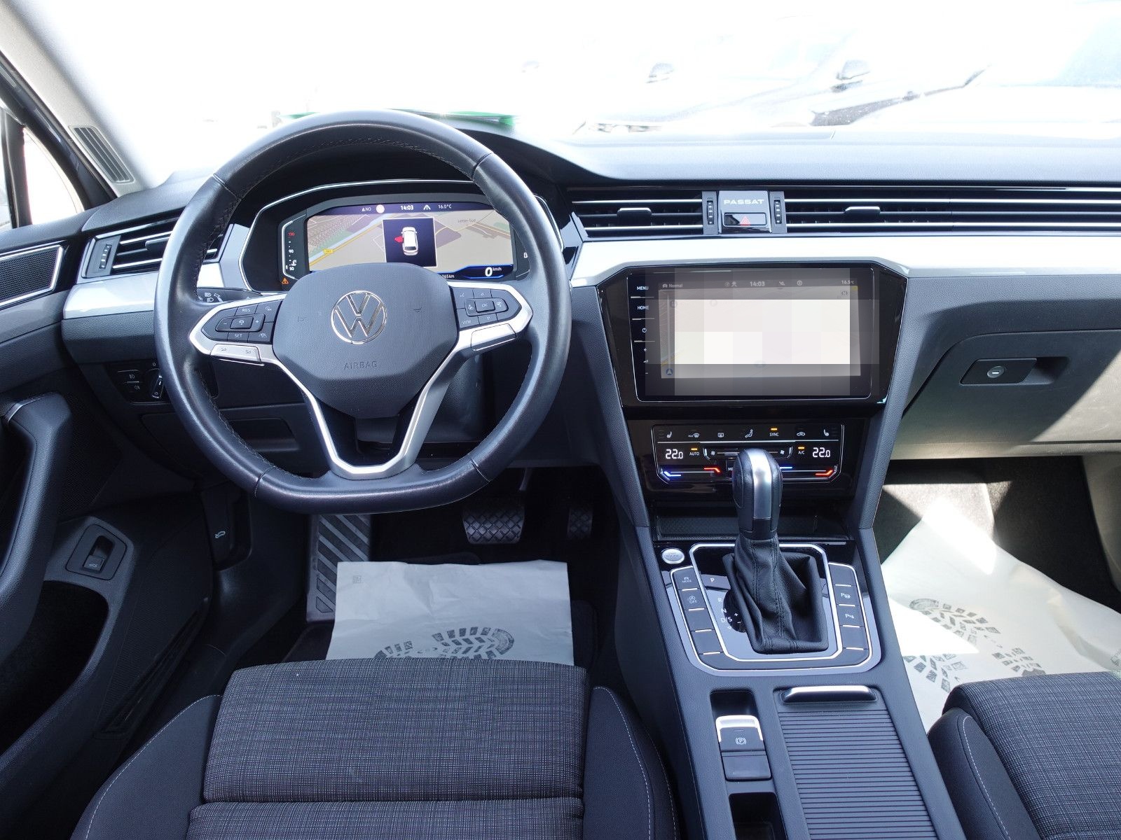 Volkswagen Passat 2,0 TDI Var. Business DSG/AHK//DigiTacho foto 10