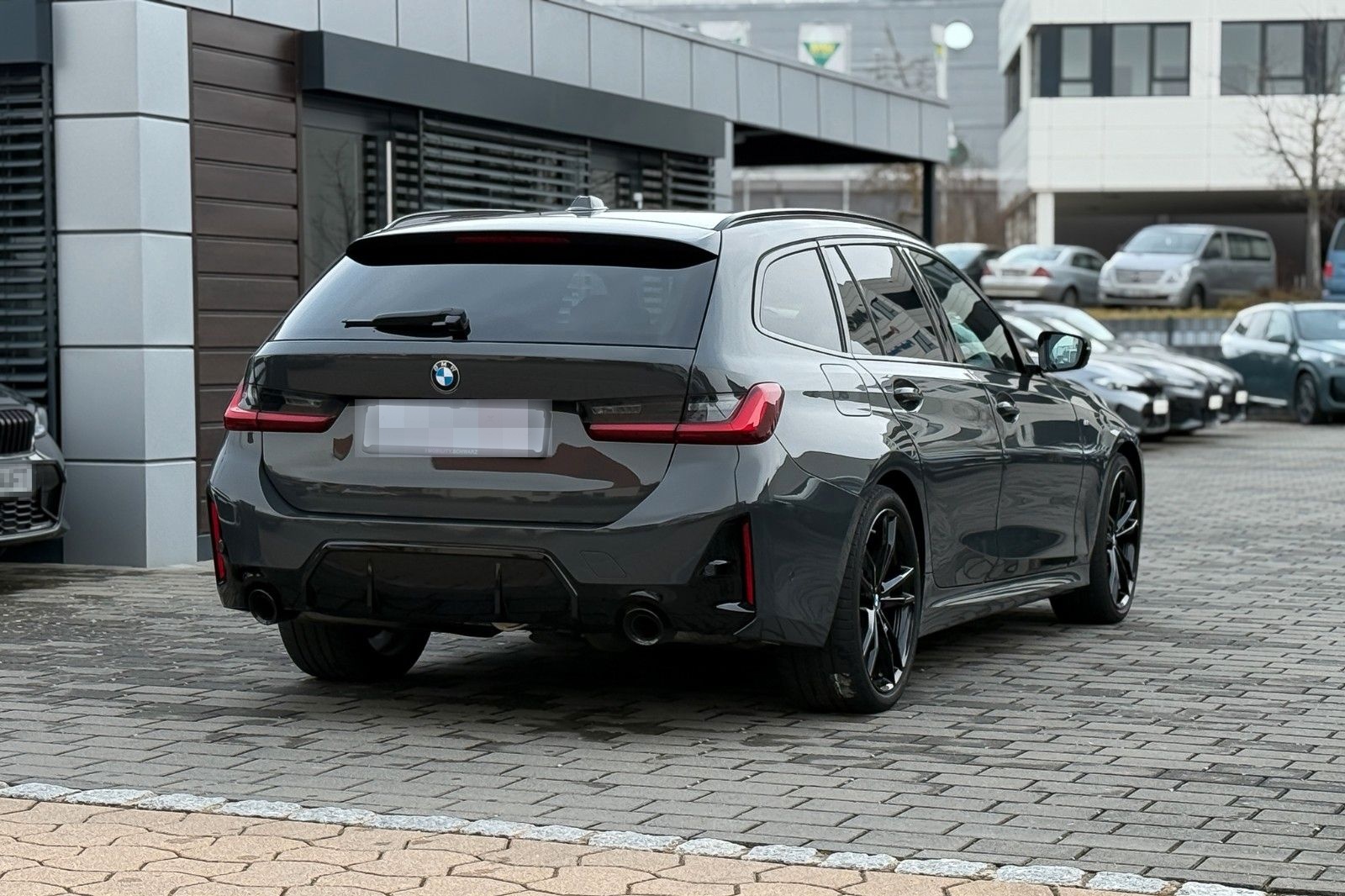 BMW 320d xD M Sport HuD AHK Pano hifi StHzg 360° foto 17