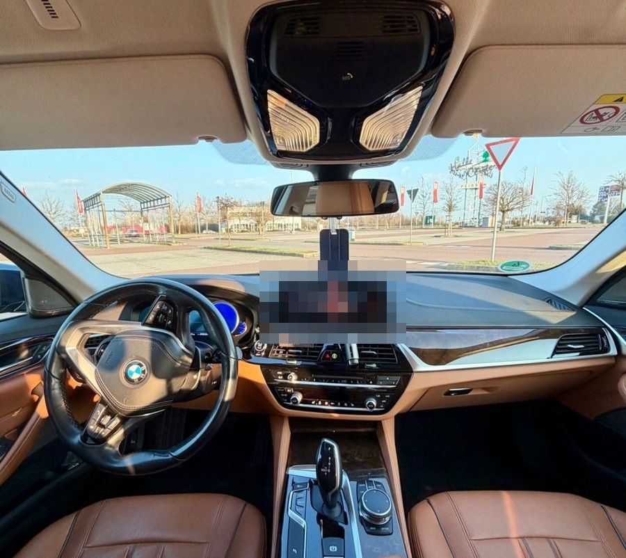 BMW 520i G31 Luxury Line Shadow Line  foto 11