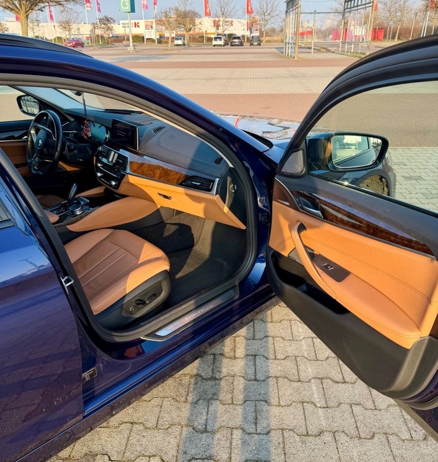 BMW 520i G31 Luxury Line Shadow Line  foto 7