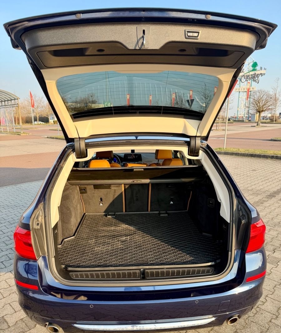 BMW 520i G31 Luxury Line Shadow Line  foto 10
