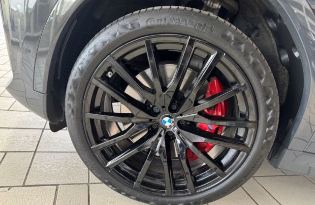 BMW X6 M50 i A 22'' Pano AHK H/K Leder Parkass. Lase foto 7