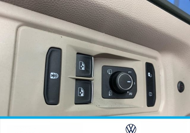 Volkswagen T7 Multivan Life 1.5 TSI DSG KÜ AHK Pano LED Nav foto 13