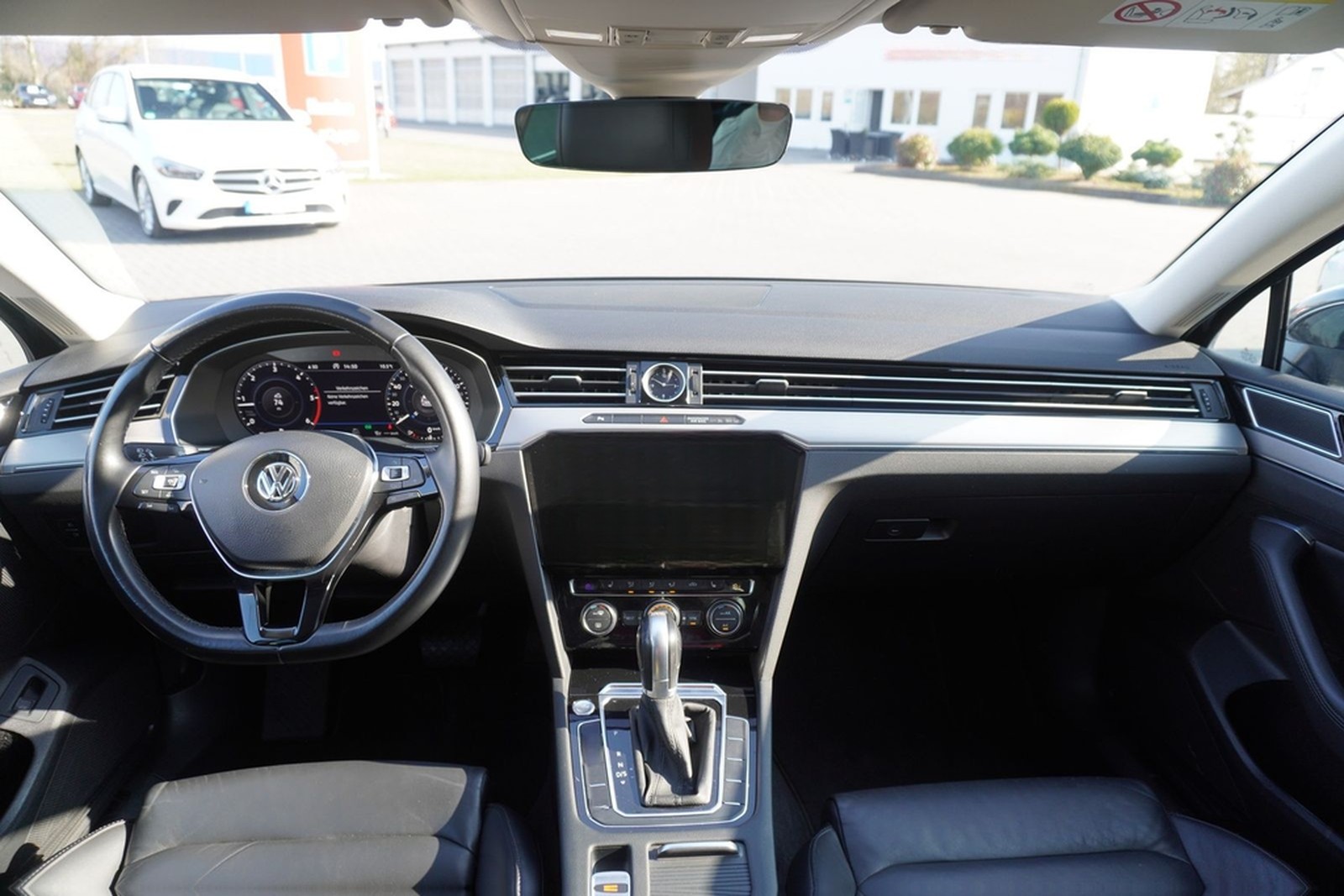 Volkswagen Passat Variant 2.0 TDI Highline LED Navi AHK foto 11