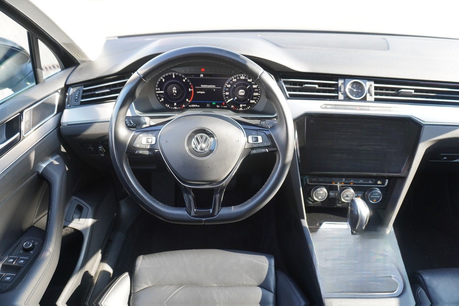 Volkswagen Passat Variant 2.0 TDI Highline LED Navi AHK foto 12