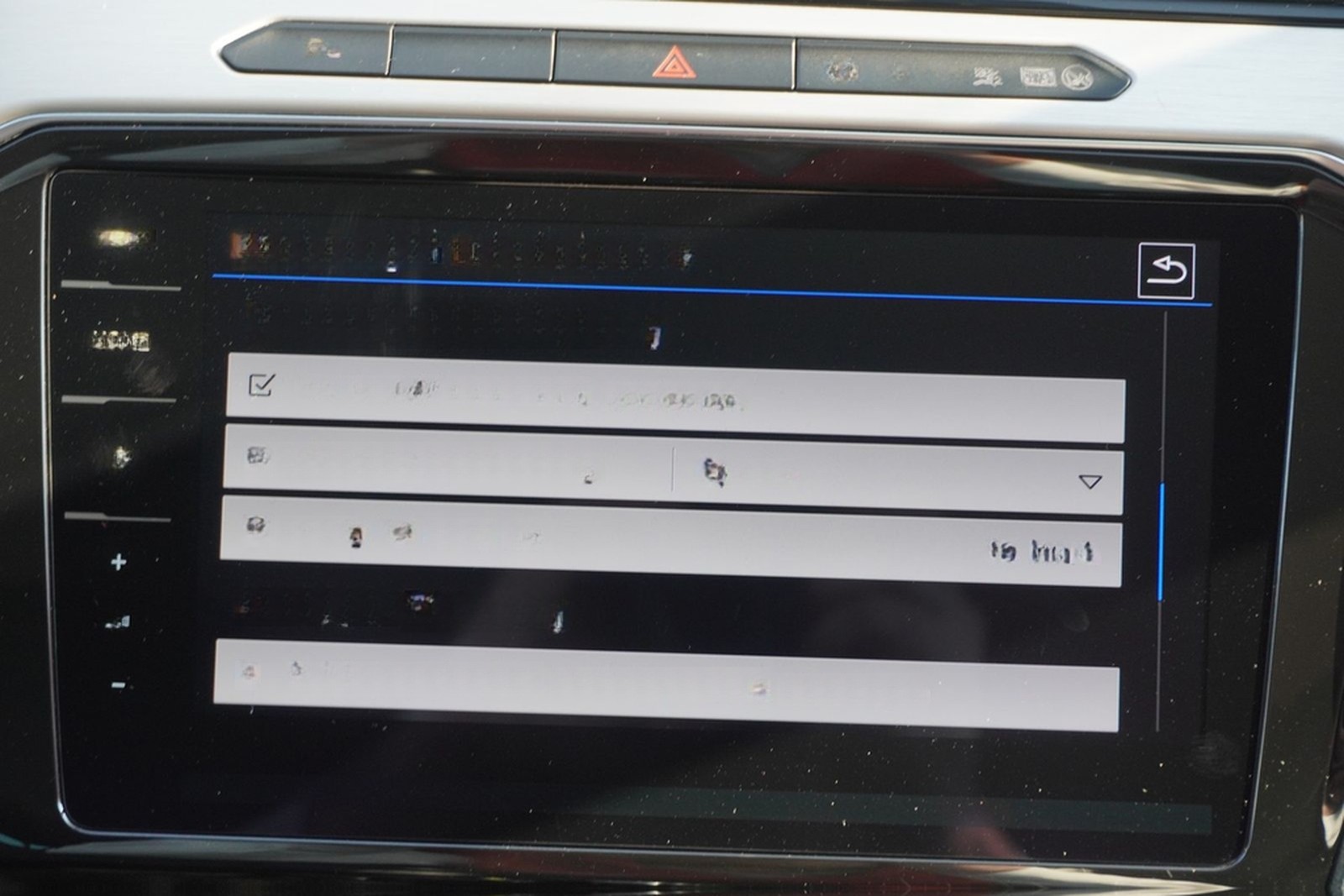 Volkswagen Passat Variant 2.0 TDI Highline LED Navi AHK foto 18