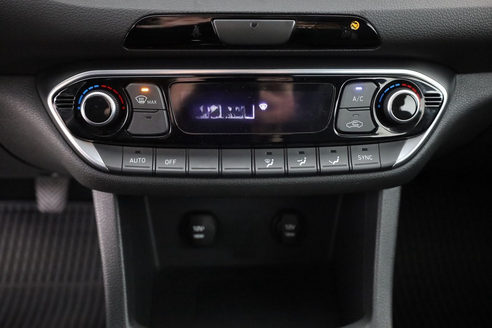 Hyundai i30 1.5 Intro Edition LED Navi Kamera PDC DAB foto 12