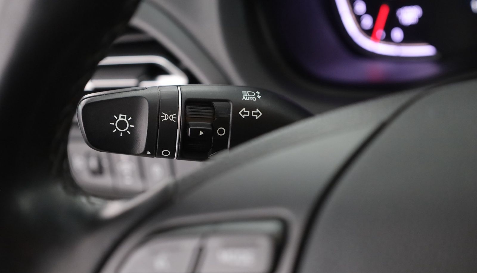 Hyundai i30 1.5 Intro Edition LED Navi Kamera PDC DAB foto 18