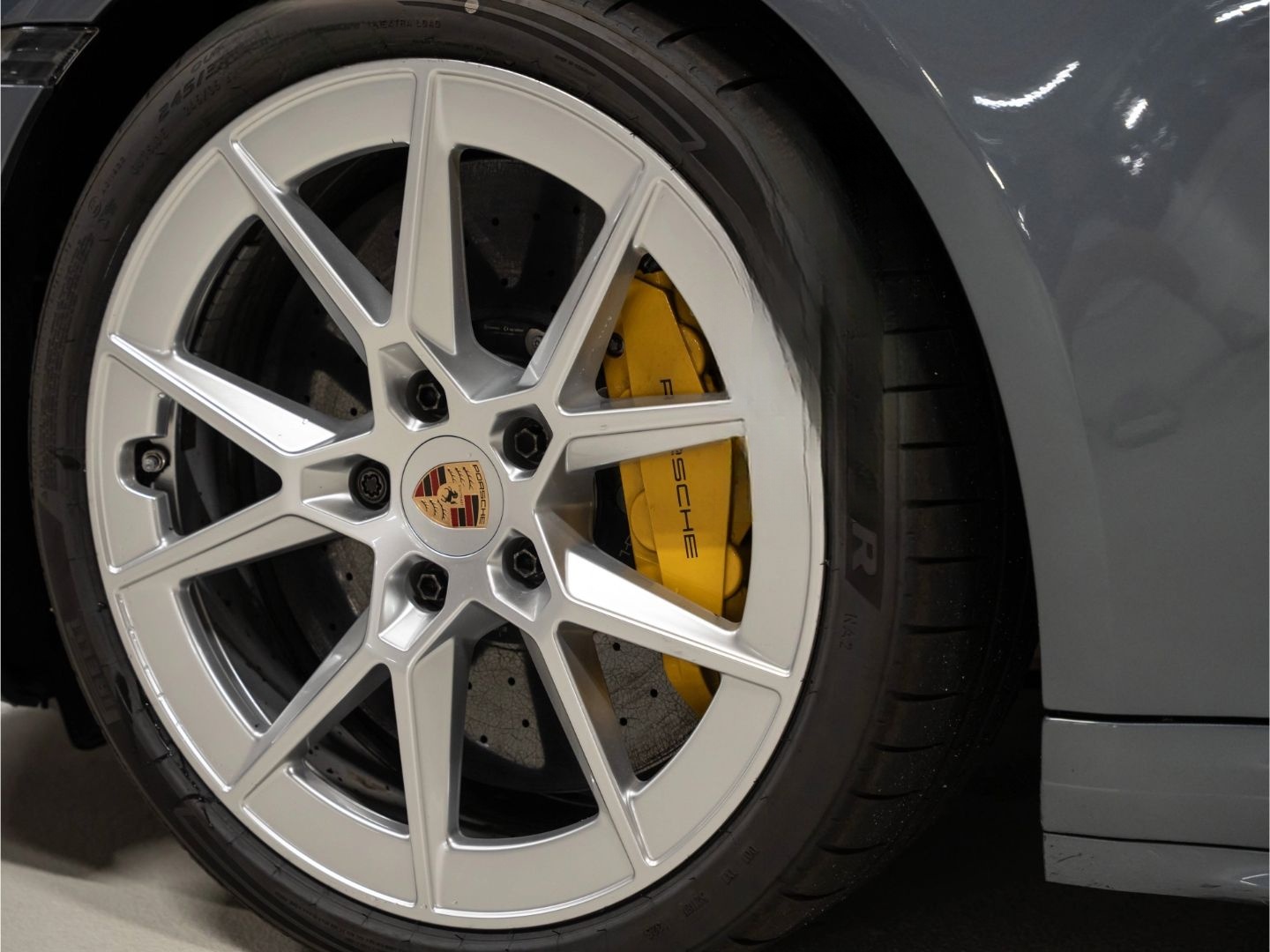 Porsche 911 Carrera GTS BOSE InnoDrive PCCB Lift-VA foto 14
