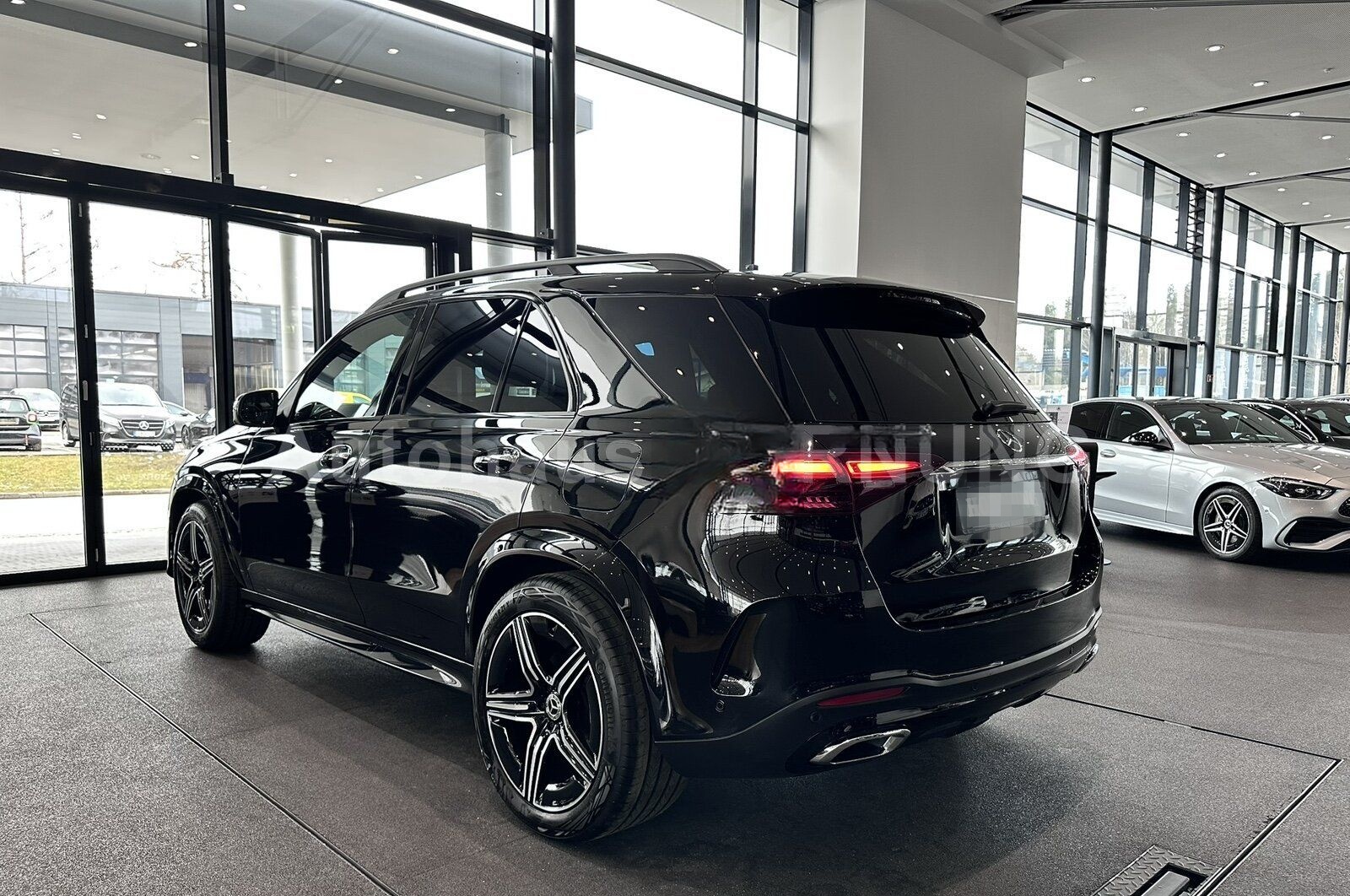 Mercedes-Benz GLE 350 de AMG AHK PANO-SD AIR MEMORY NIGHT BURM foto 7