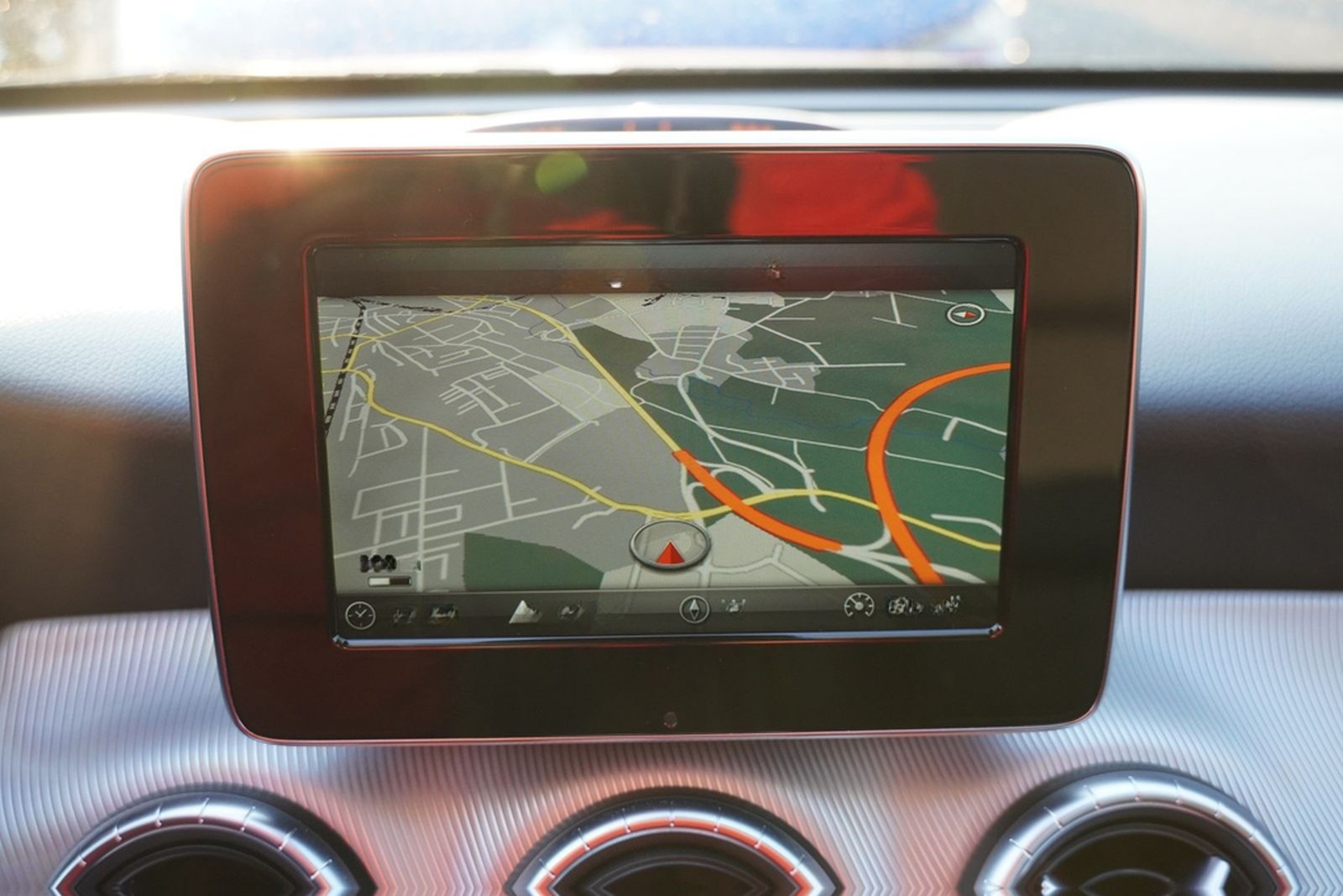Mercedes-Benz CLA 180 Sportstourer Navi Tempomat Xenon PDC USB foto 14
