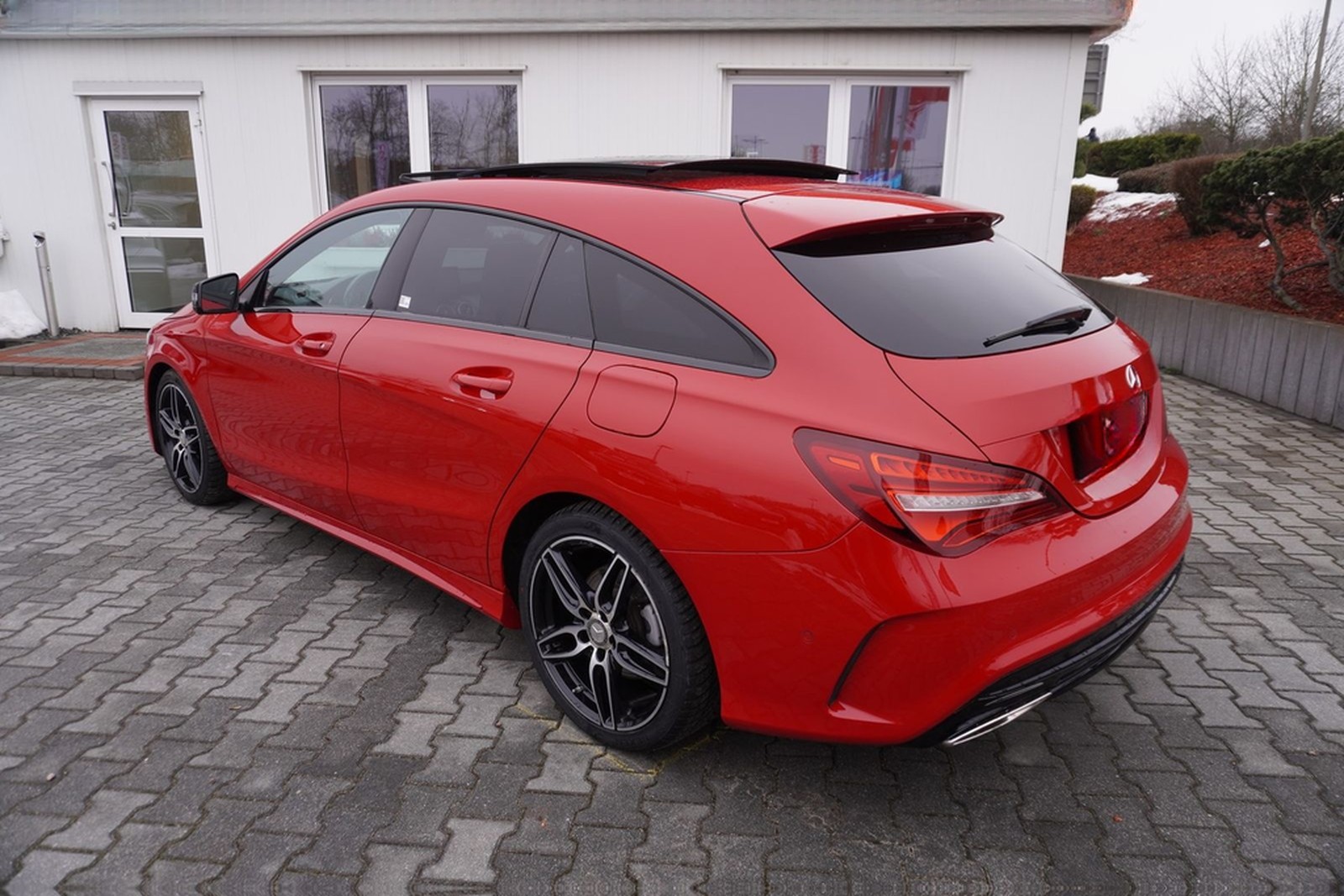 Mercedes-Benz CLA 250 AMG Line LED Navi Panorama Teilleder PDC foto 4